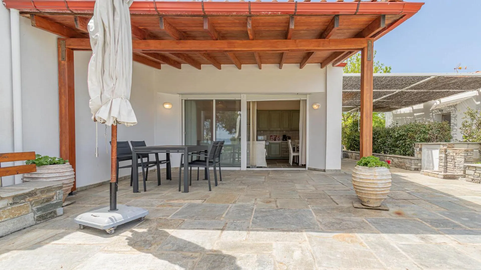Andromeda Beach House بيفكوهوري